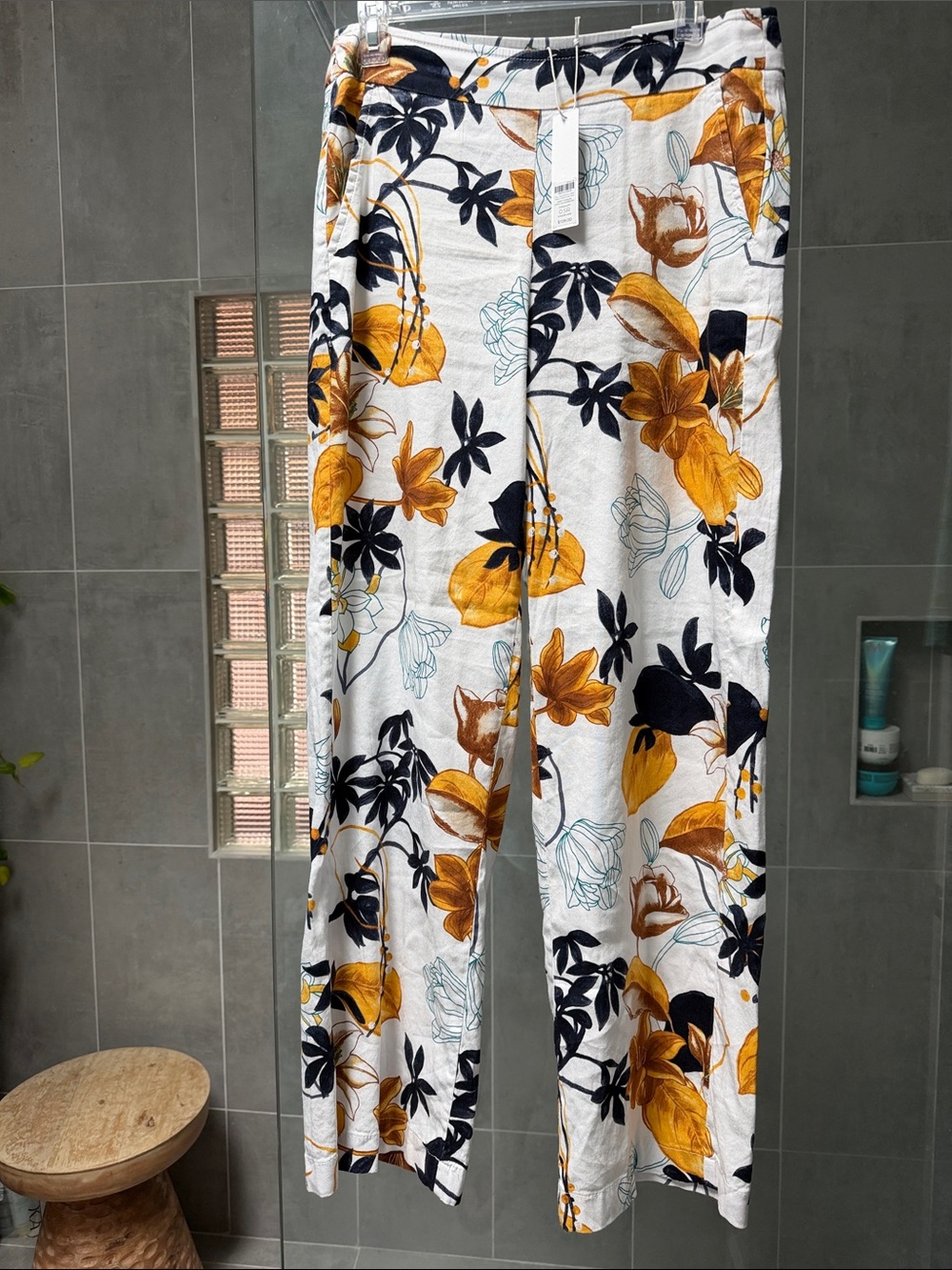 Chicos NWT White Wide-Leg Floral Print Pants with Mustard & Navy Blooms